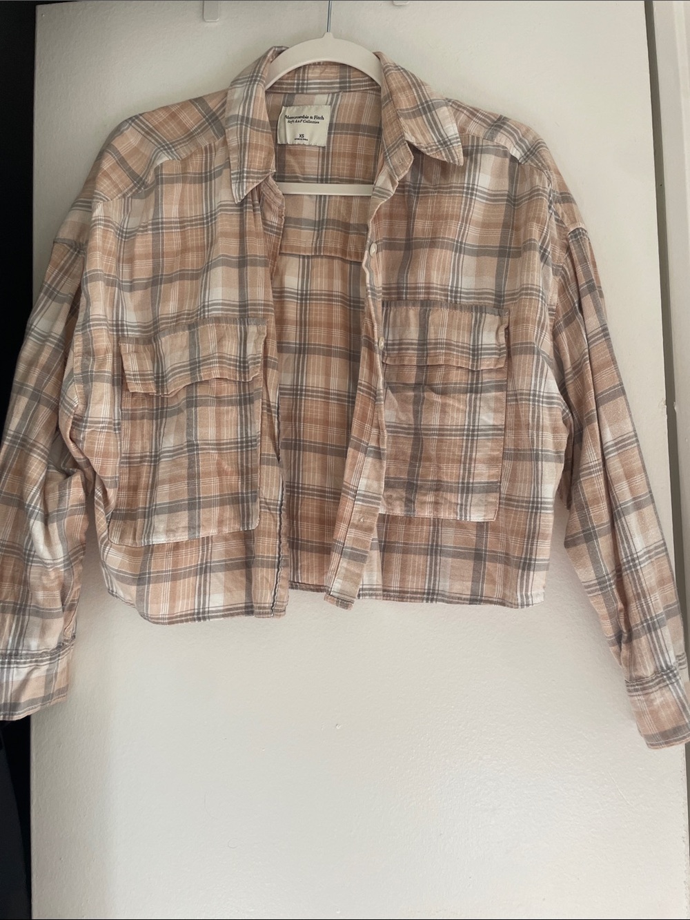 Abercrombie & Fitch Cropped Plaid Top- Beige & White